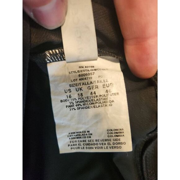 MagicSuit Women's Swimwear Bianca Romper Soft Cup One Piece Swimsuit with Adjust - Picture 5 of 6